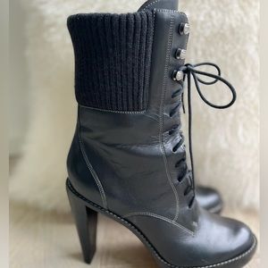 Cole Haan black lace up Nike Air sole Combat Boots. Size 7